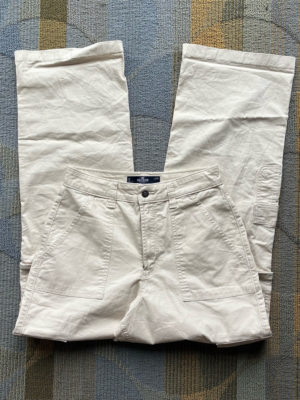 Hollister Women's Ultra High-Rise Baggy Beige Cargo Pants Cotton
Twill Size 27R